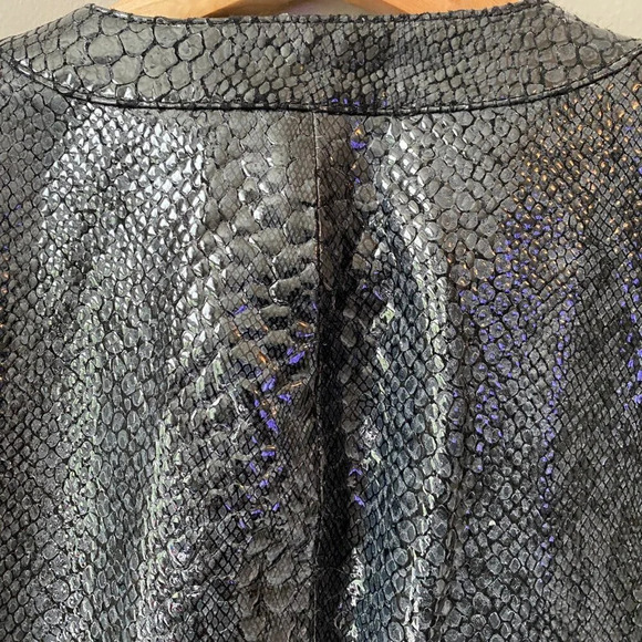 NWOT Jones New York Women's Size Small 100% Leather Glossy Full Zip Black Jacket - Picture 13 of 16